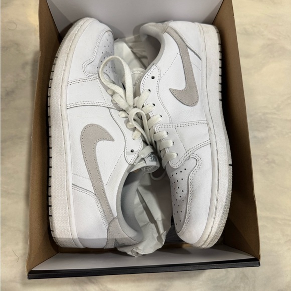 Nike Air Jordan 1 Low OG White and Gray Shoes - Picture 2 of 7